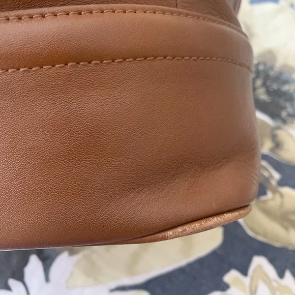 Brown leather bucket bag- Tory Burch - Picture 7 of 8